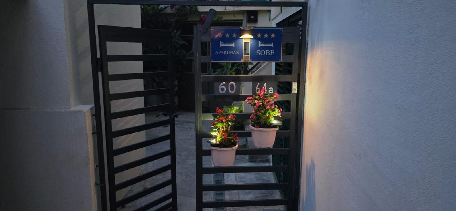 Guest House Varos Сплит Екстериор снимка
