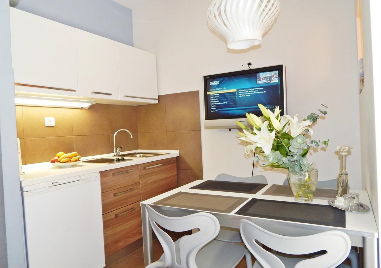 Guest House Varos Сплит Екстериор снимка