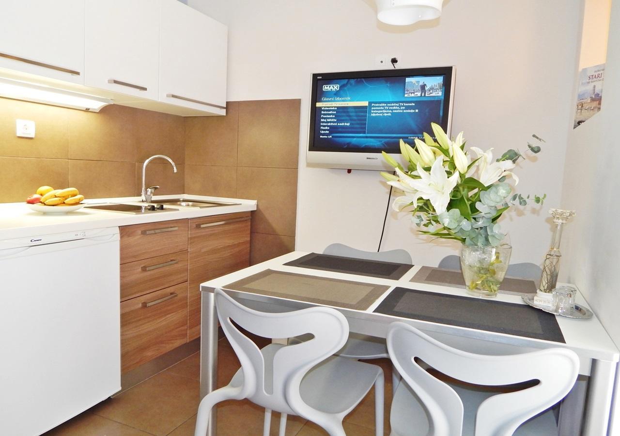 Guest House Varos Сплит Екстериор снимка